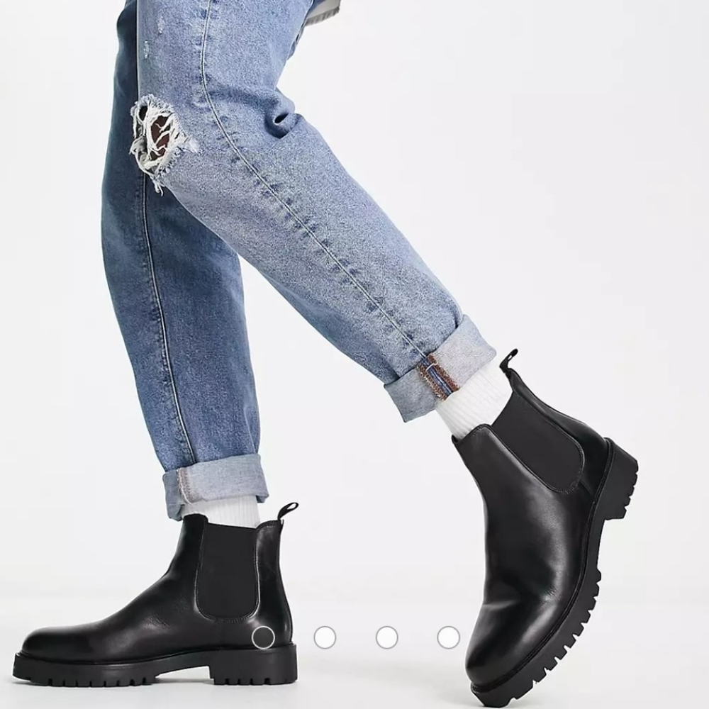 Walk London Sean Chunky Chelsea Boots In Black Leather.